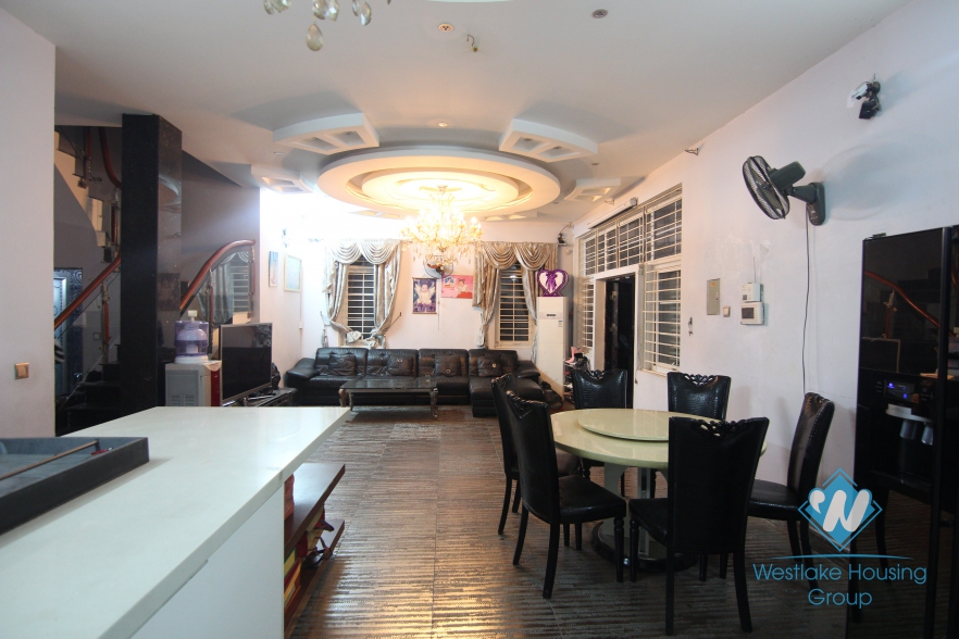 House for rent with business premises in Tay Ho, Ha Noi